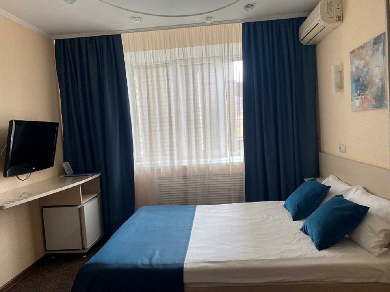 Гостиница Восьмое небо Киров-93