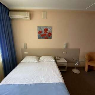 Гостиница Восьмое небо Киров Одноместный стандарт (с душем)-5