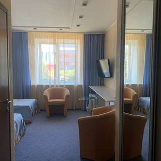 Гостиница Восьмое небо Киров Трехместный семейный-2