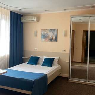 Гостиница Восьмое небо Киров Одноместный стандарт (с ванной)-2