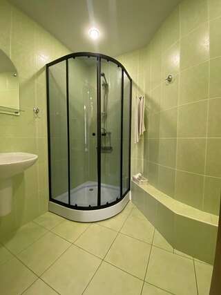 Гостиница Восьмое небо Киров Одноместный номер с душем-13