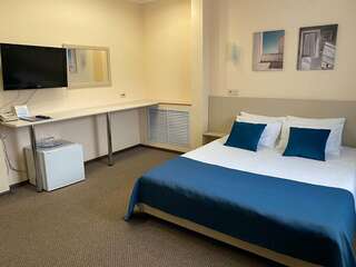 Гостиница Восьмое небо Киров Двухместный номер с 1 кроватью и гидромассажной ванной-5